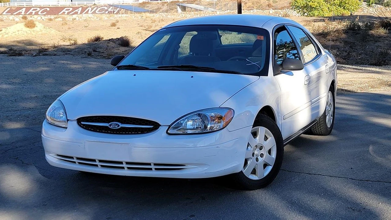2001 Ford Taurus 4th Gen - Image 5 of 11
