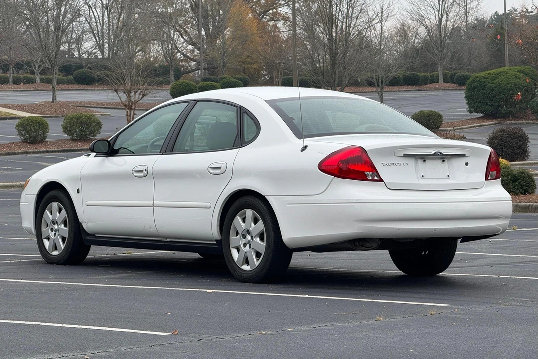 2001 Ford Taurus 4th Gen - Image 4 of 31