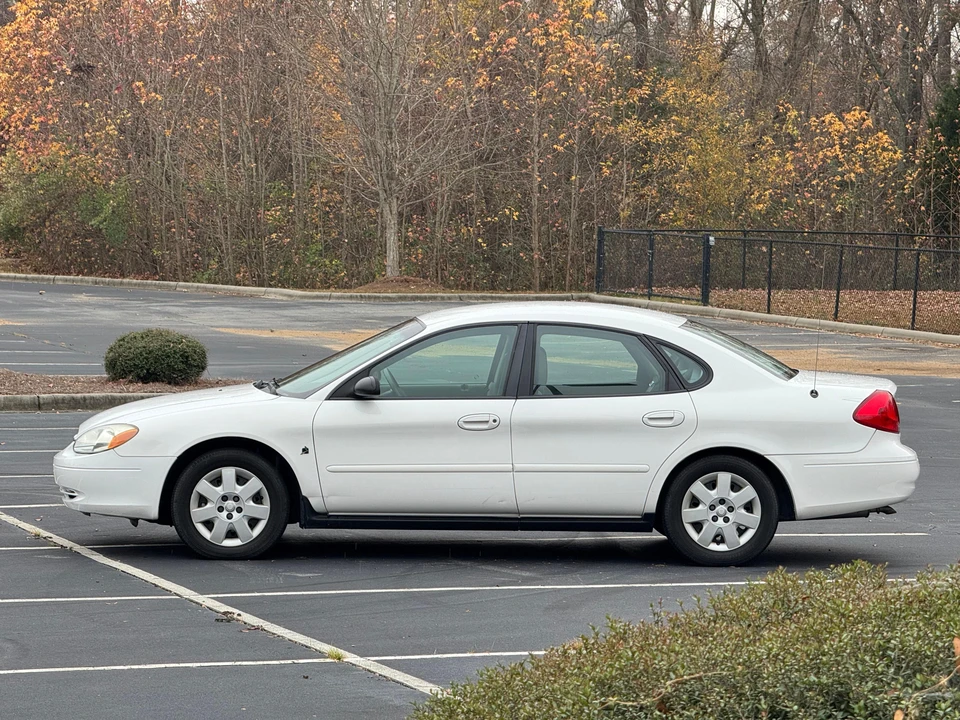 2001 Ford Taurus 4th Gen - Image 9 of 31