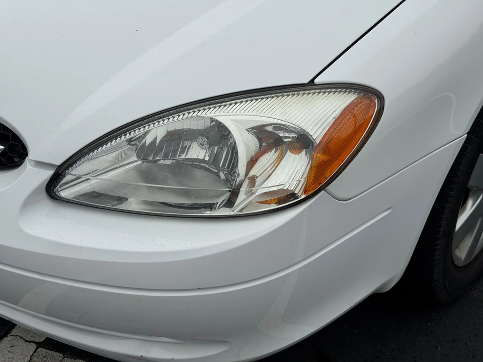 2001 Ford Taurus 4th Gen - Image 23 of 31