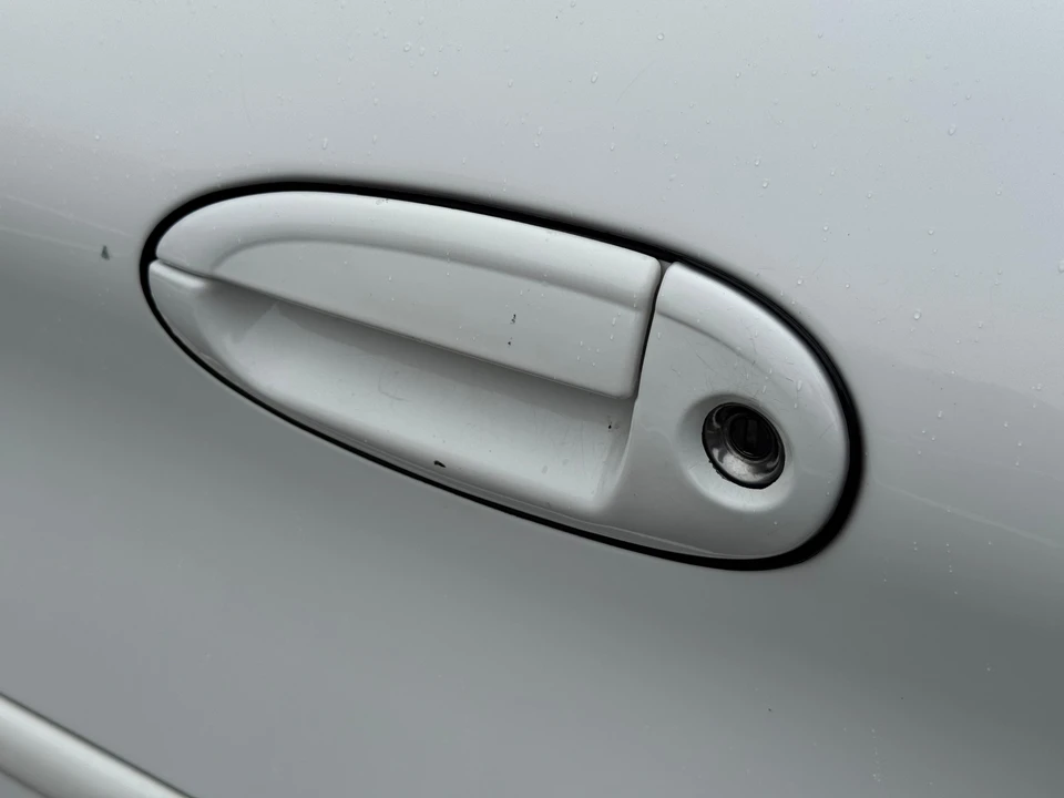 2001 Ford Taurus 4th Gen - Image 30 of 31