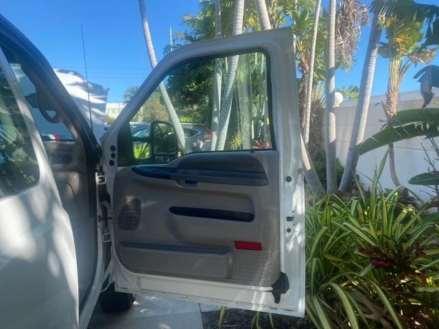 2001 Ford Super Duty 1st Gen - Image 12 of 21