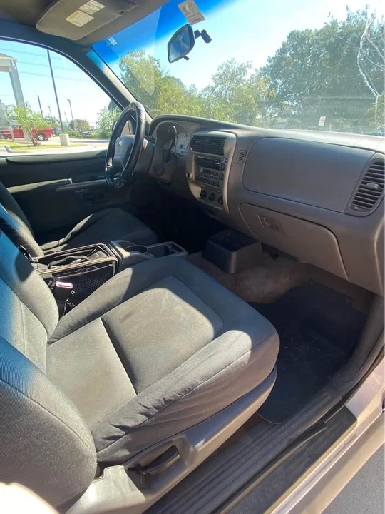 2001 Ford Explorer 2nd Gen - Image 9 of 12