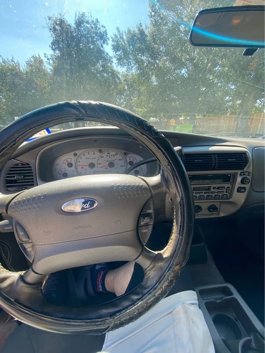 2001 Ford Explorer 2nd Gen - Image 12 of 12