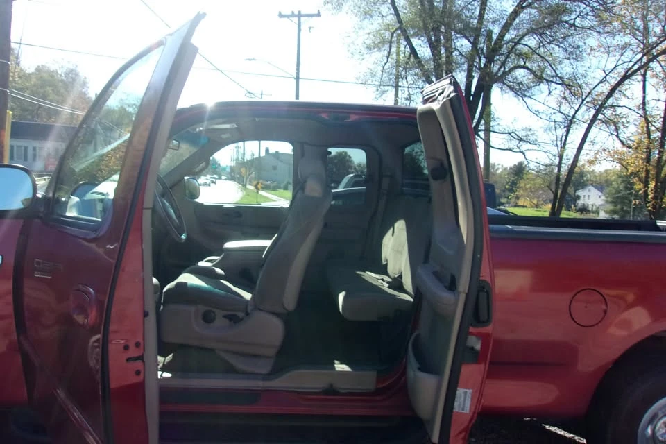 2001 Ford F-150 10th Gen - Image 8 of 13