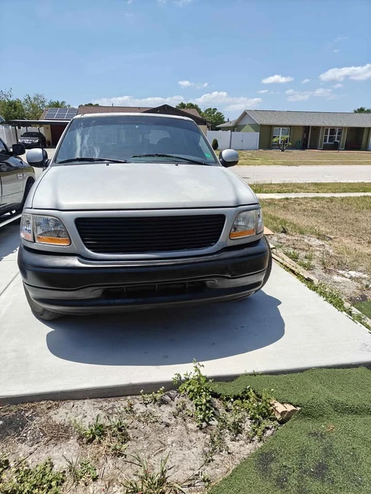 2001 Ford F-150 10th Gen - Image 2 of 7