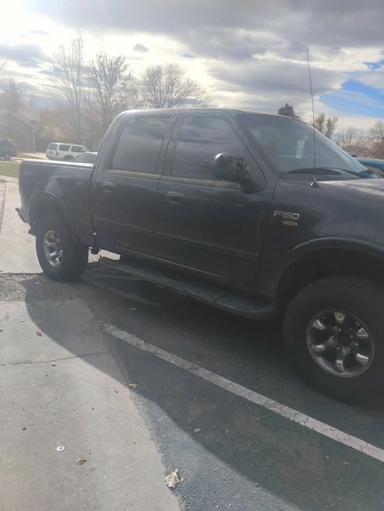 2001 Ford F-150 10th Gen - Image 2 of 6