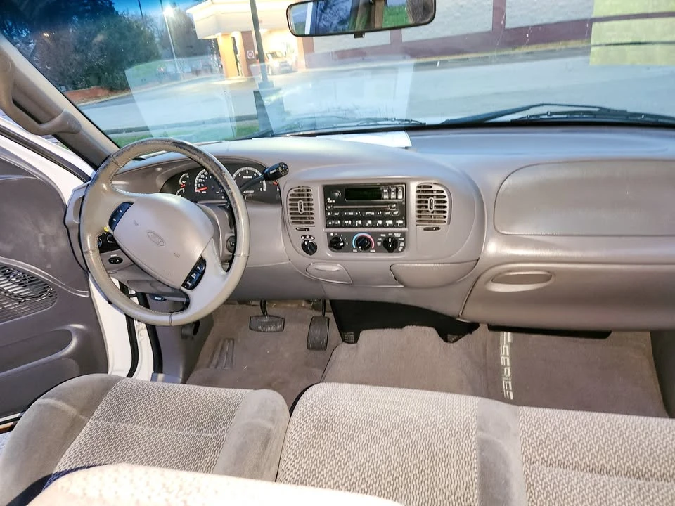 2001 Ford F-150 10th Gen - Image 11 of 20