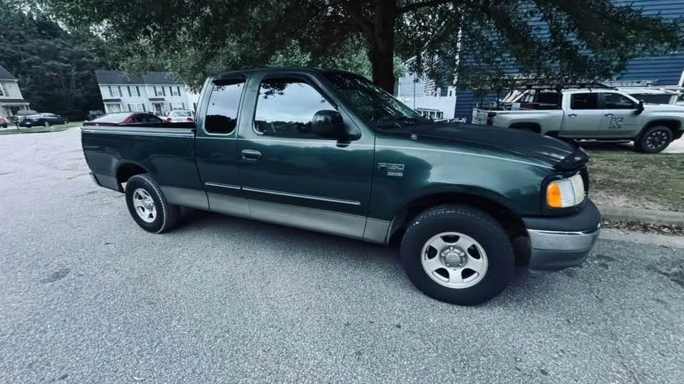 2001 Ford F-150 10th Gen - Image 3 of 12