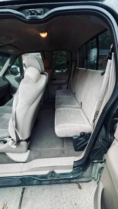 2001 Ford F-150 10th Gen - Image 9 of 12