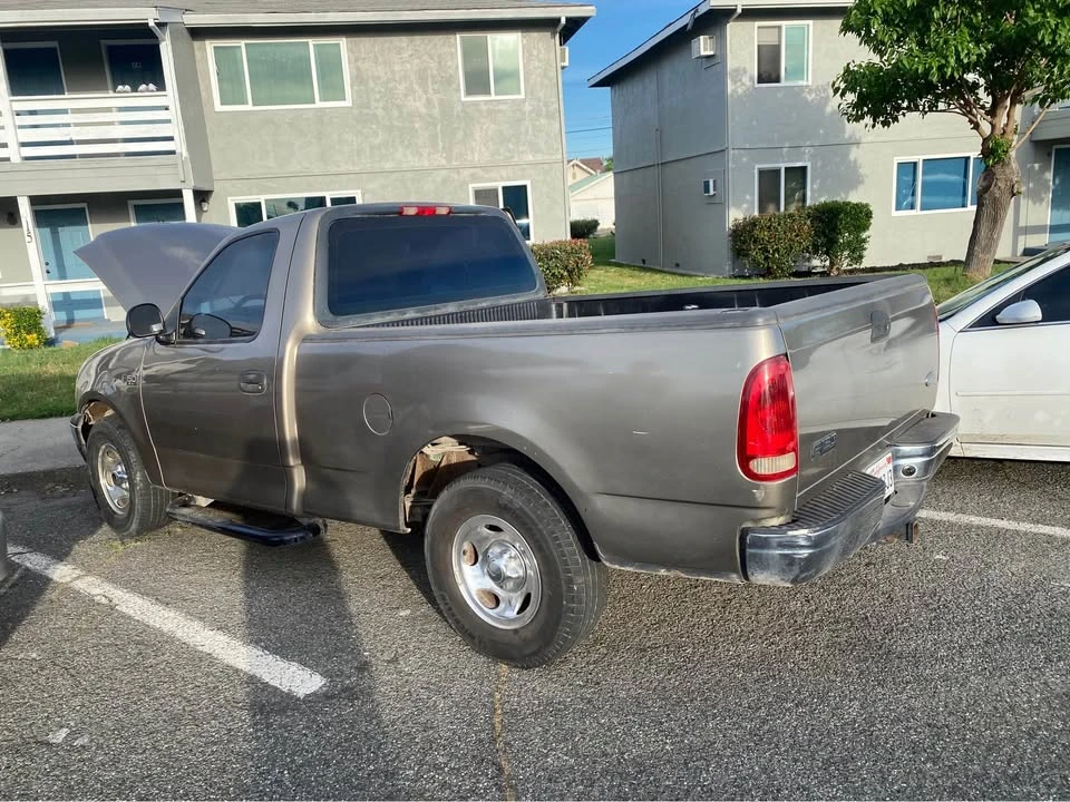 2001 Ford F-150 10th Gen - Image 4 of 12