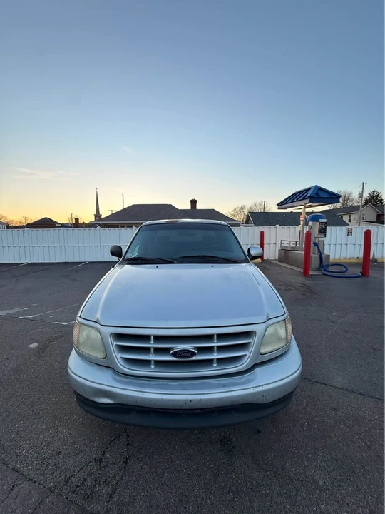 2001 Ford F-150 10th Gen - Image 3 of 9