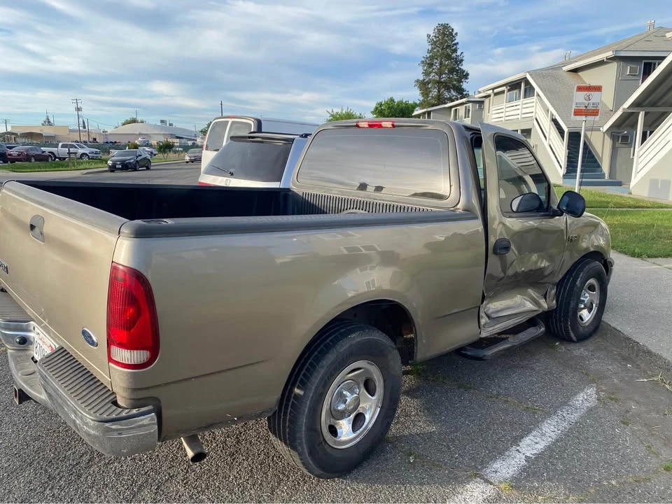 2001 Ford F-150 10th Gen - Image 8 of 12