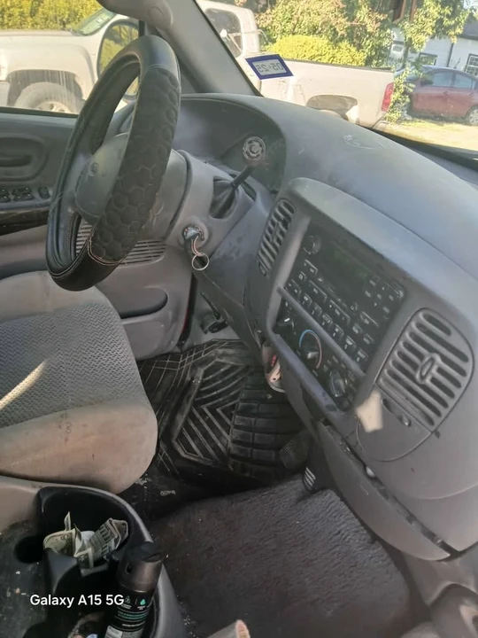 2001 Ford F-150 10th Gen - Image 3 of 6