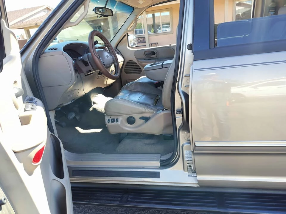 2001 Ford F-150 10th Gen - Image 9 of 12