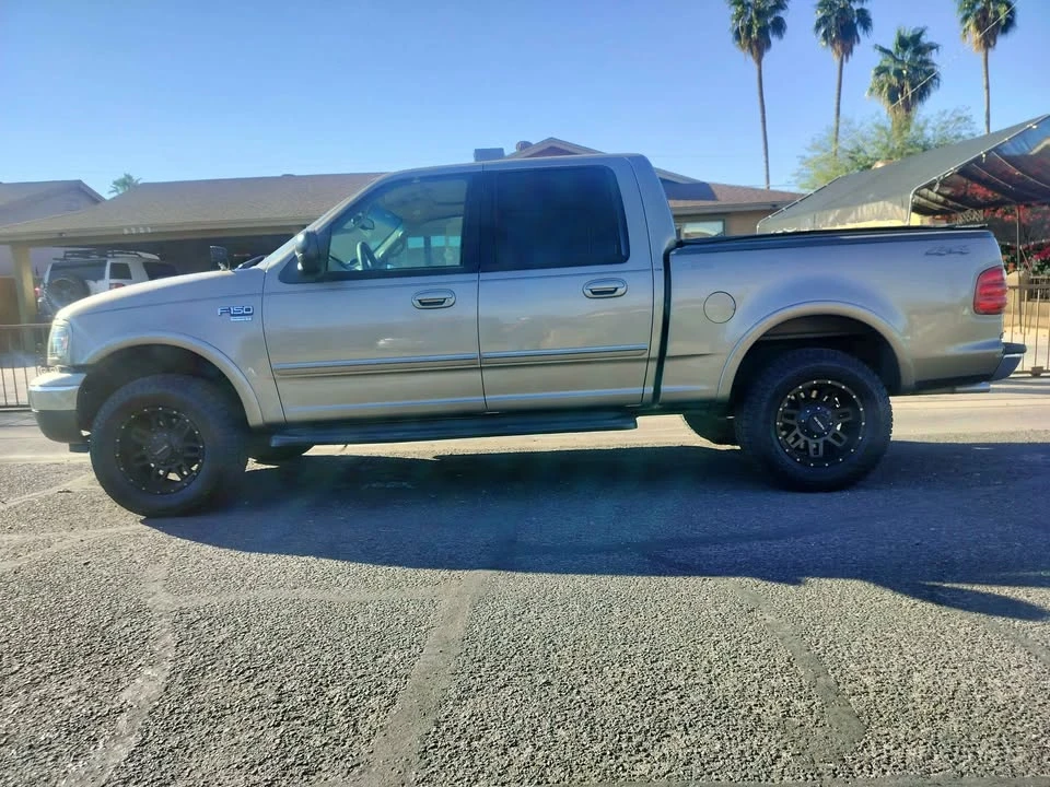 2001 Ford F-150 10th Gen - Image 4 of 12