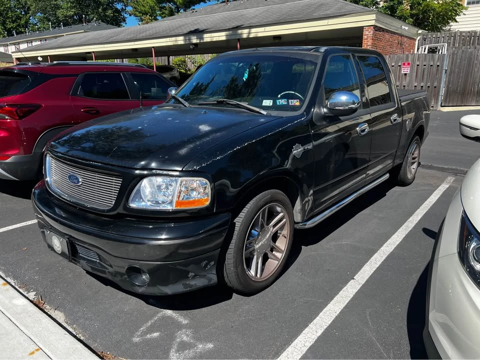 2001 Ford F-150 10th Gen - Image 2 of 13