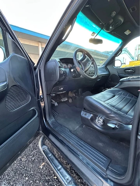 2001 Ford F-150 10th Gen - Image 14 of 20