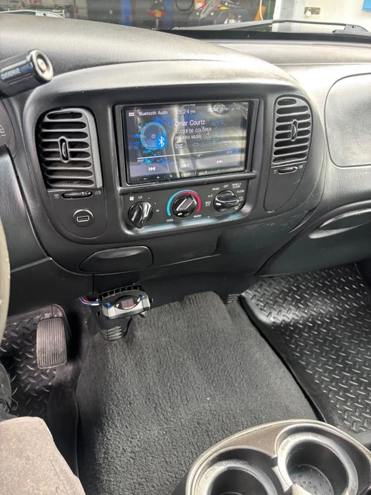 2001 Ford F-150 10th Gen - Image 10 of 13