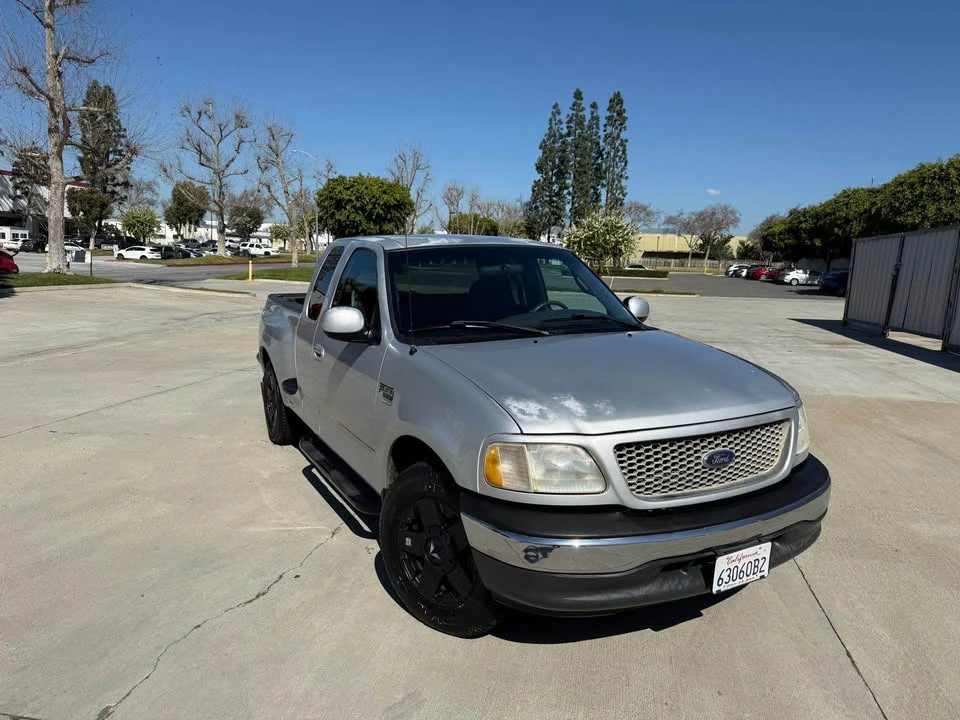 2001 Ford F-150 10th Gen - Image 6 of 15
