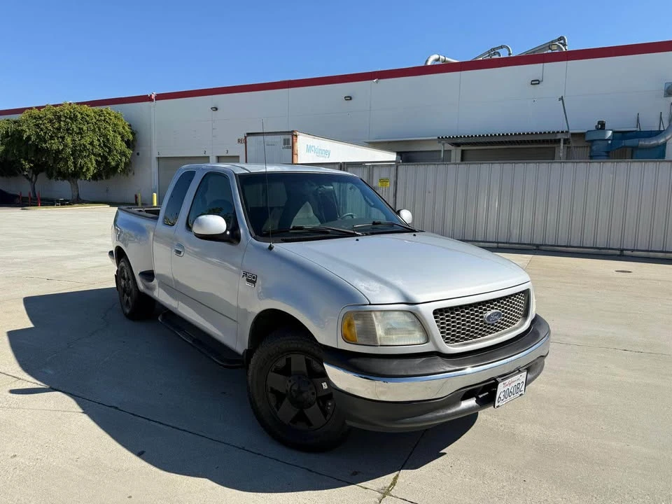 2001 Ford F-150 10th Gen - Image 5 of 15