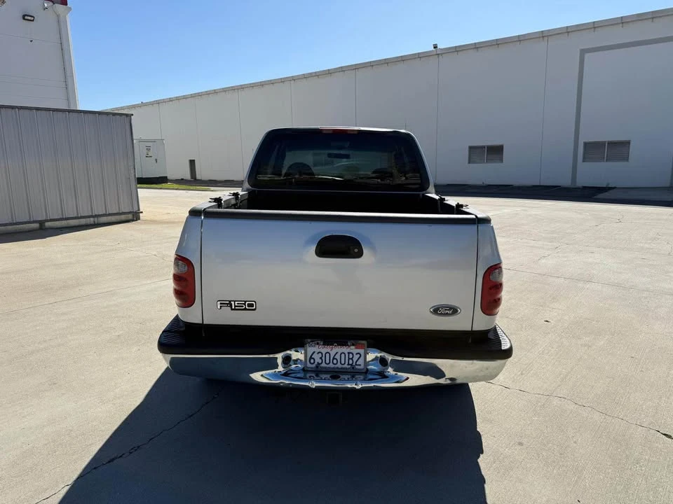 2001 Ford F-150 10th Gen - Image 9 of 15