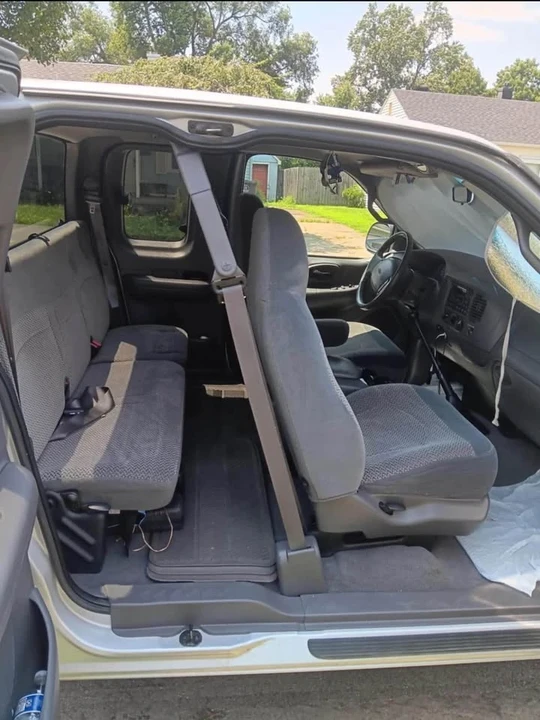 2001 Ford F-150 10th Gen - Image 8 of 9