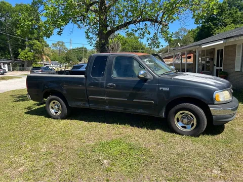 2001 Ford F-150 XLT