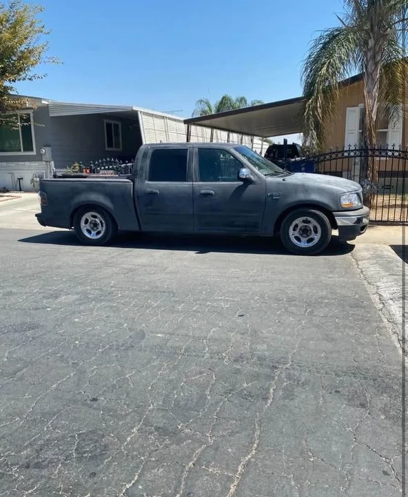2001 Ford F-150 10th Gen - Image 13 of 14