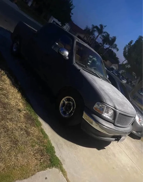 2001 Ford F-150 10th Gen - Image 9 of 14
