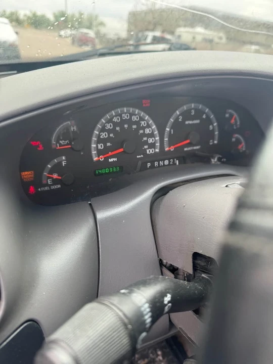 2001 Ford F-150 10th Gen - Image 10 of 12