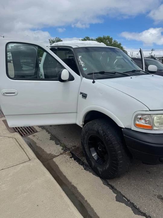 2001 Ford F-150 10th Gen - Image 6 of 12