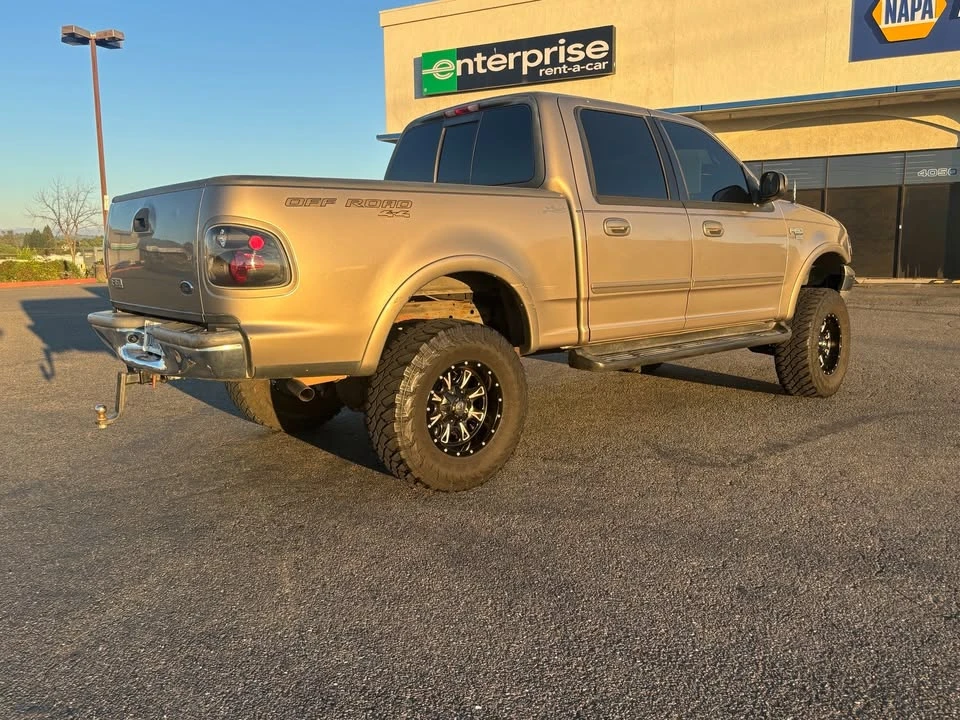 2001 Ford F-150 10th Gen - Image 5 of 18