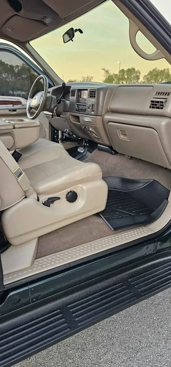 2001 Ford Super Duty 1st Gen - Image 17 of 18