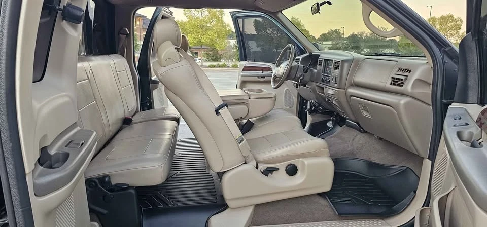 2001 Ford Super Duty 1st Gen - Image 15 of 18