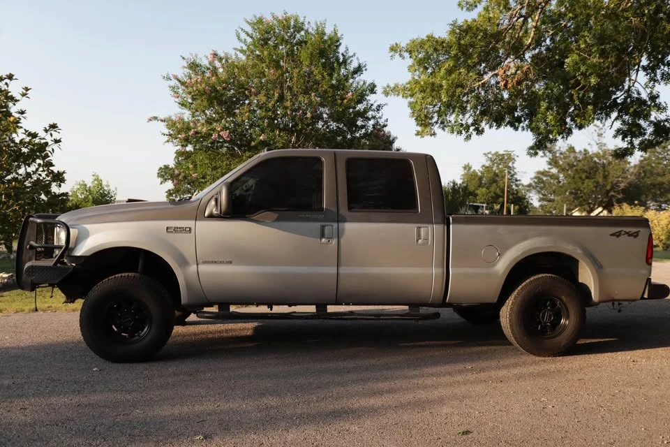 2001 Ford Super Duty 1st Gen - Image 2 of 8