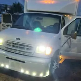 2001 Ford F-450 XL Cab & Chassis 2D