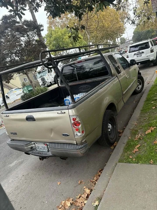 2001 Ford F-150 10th Gen - Image 2 of 10