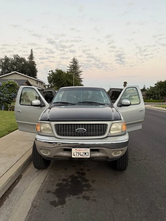 2001 Ford F-150 10th Gen - Image 5 of 10