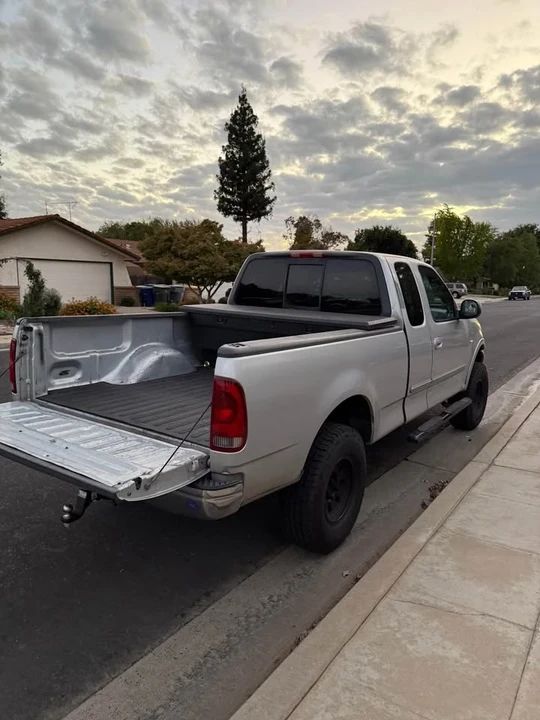 2001 Ford F-150 10th Gen - Image 3 of 10