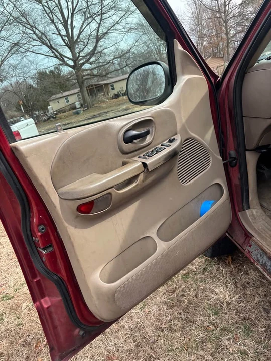 2001 Ford F-150 10th Gen - Image 9 of 9