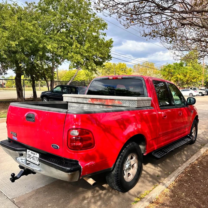 2001 Ford F-150 10th Gen - Image 2 of 12