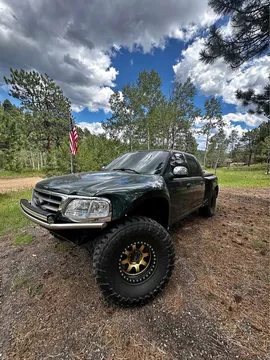 2001 Ford F-150 SuperCrew Cab XL
