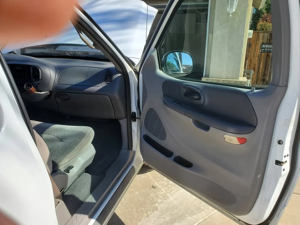2001 Ford F-150 10th Gen - Image 8 of 13