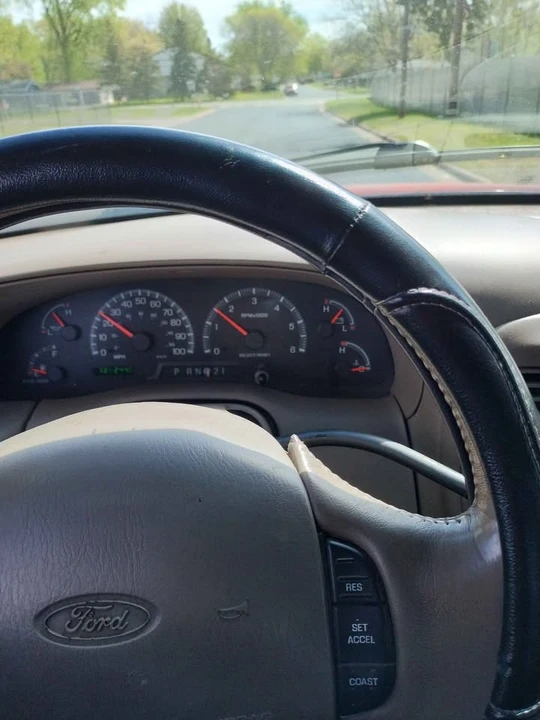 2001 Ford F-150 10th Gen - Image 9 of 12