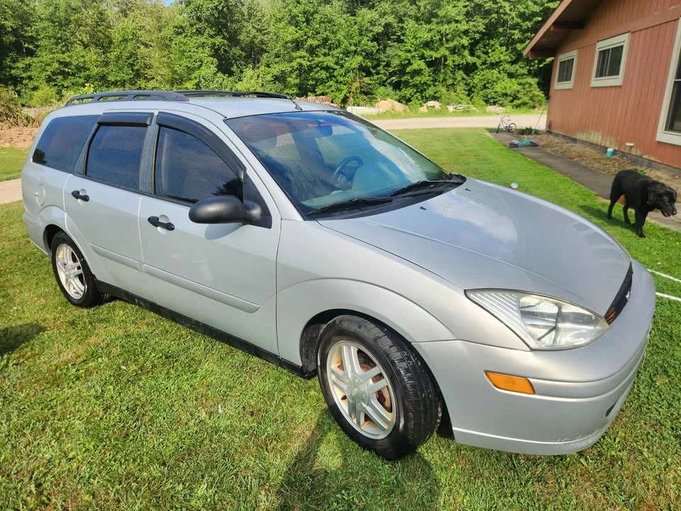 2001 Ford Focus 1st Gen - Image 2 of 3