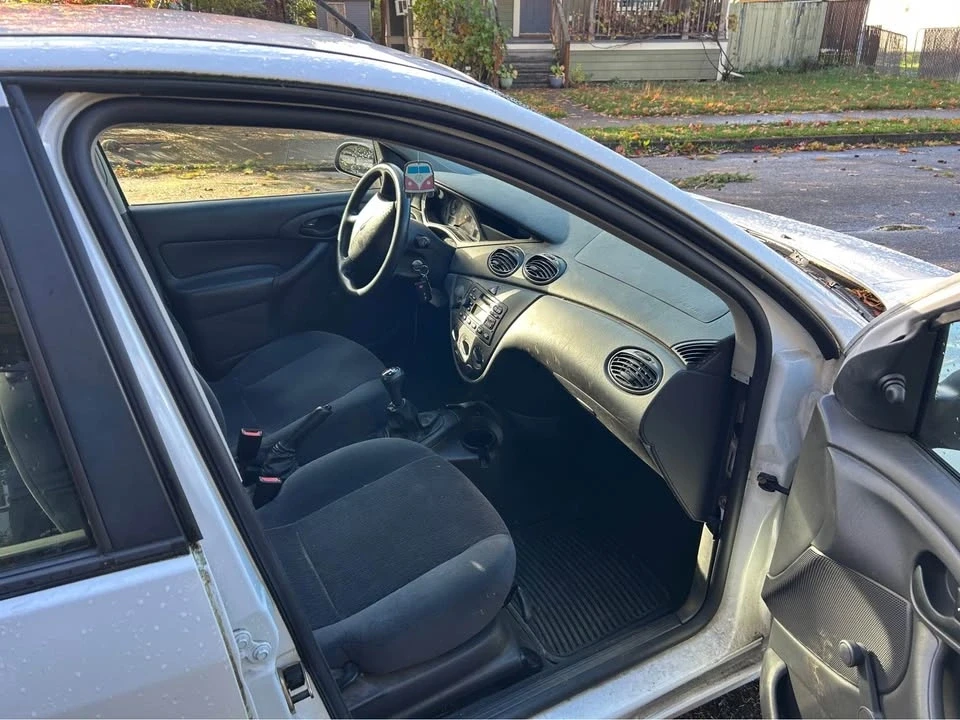 2001 Ford Focus 1st Gen - Image 3 of 4