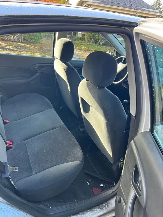 2001 Ford Focus 1st Gen - Image 4 of 4
