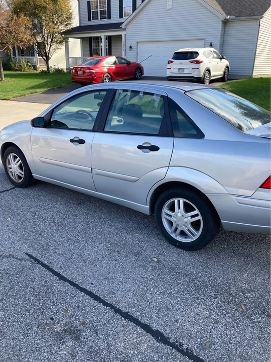 2001 Ford Focus 1st Gen - Image 3 of 4