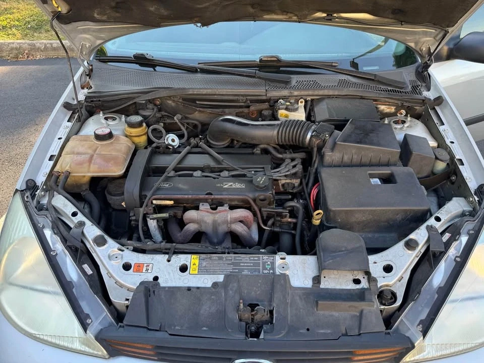 2001 Ford Focus 1st Gen - Image 17 of 18